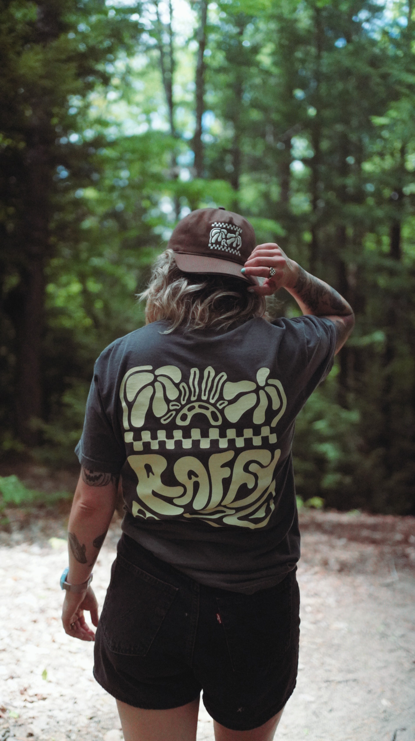 Casquette "Raffy" dessinée à la main – Image 5